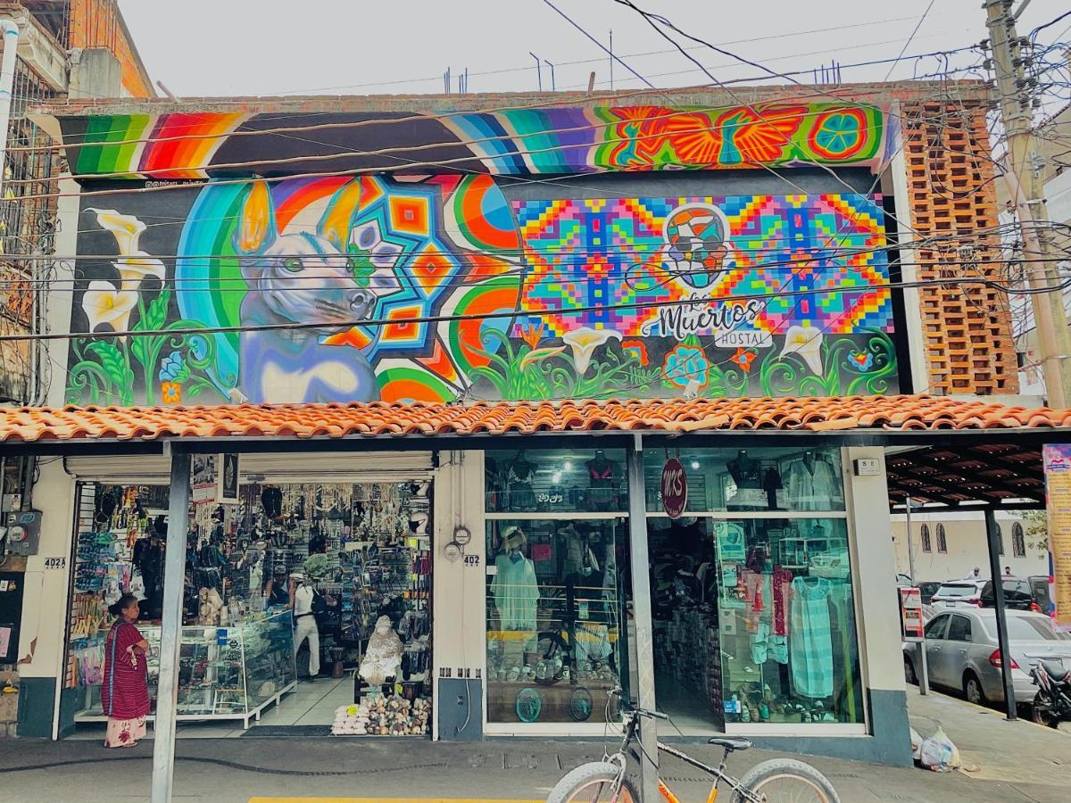 Los Muertos Hostal プエルトバラータ エクステリア 写真