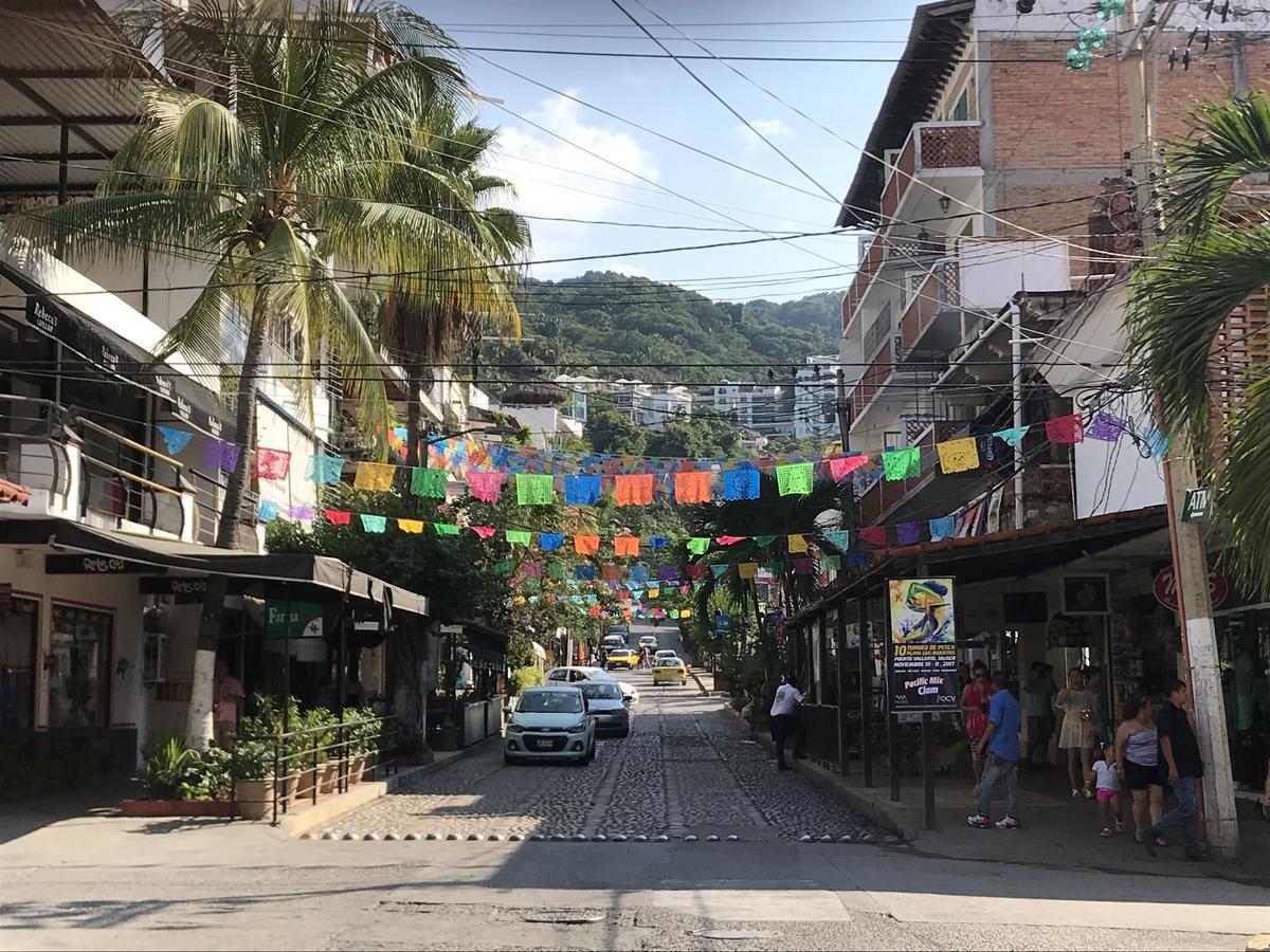 Los Muertos Hostal プエルトバラータ エクステリア 写真