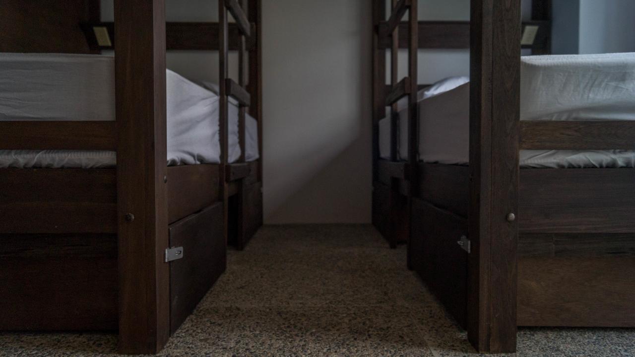 Los Muertos Hostal プエルトバラータ エクステリア 写真