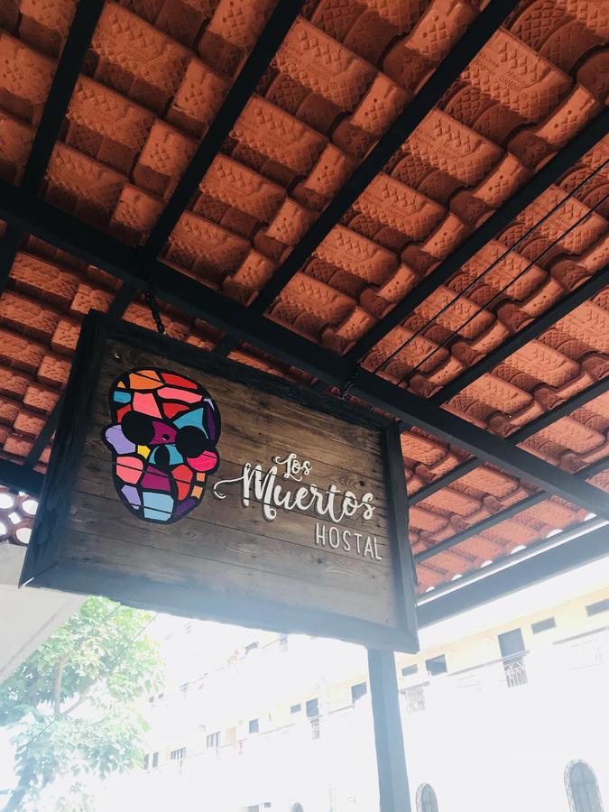 Los Muertos Hostal プエルトバラータ エクステリア 写真